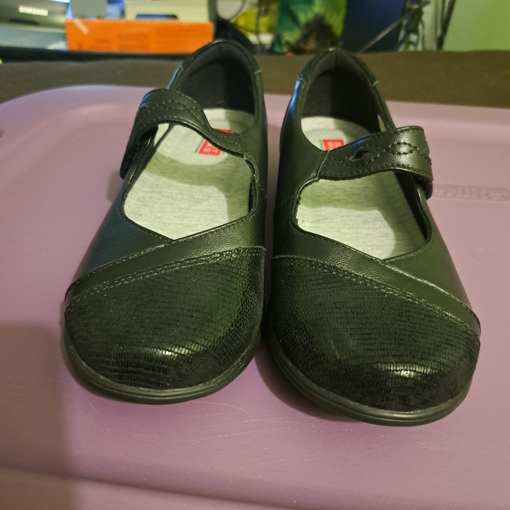 Aravon Women's Shoes